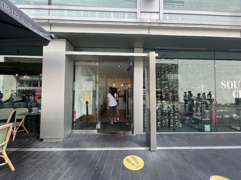 Southbank Centre Shop, Mandela Walk