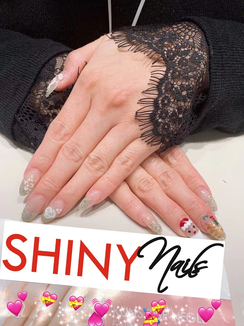 Ladies Nails